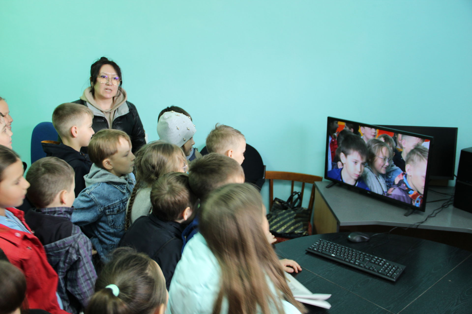Школьники побывали в гостях у «Заинск-информ»