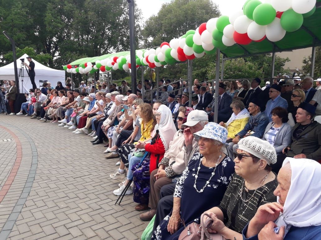 В Заинске торжественно открыли празднование Сабантуя