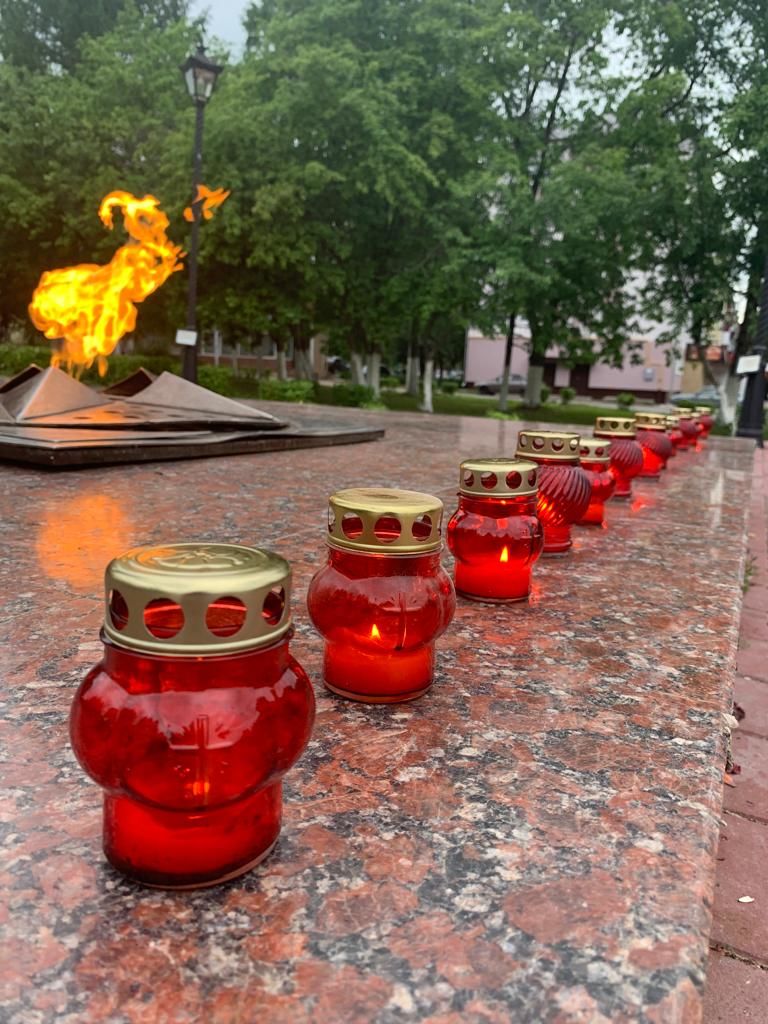 Заинцы поддержали традицию и возложили цветы к памятнику Воину-Освободителю в 4 часа утра