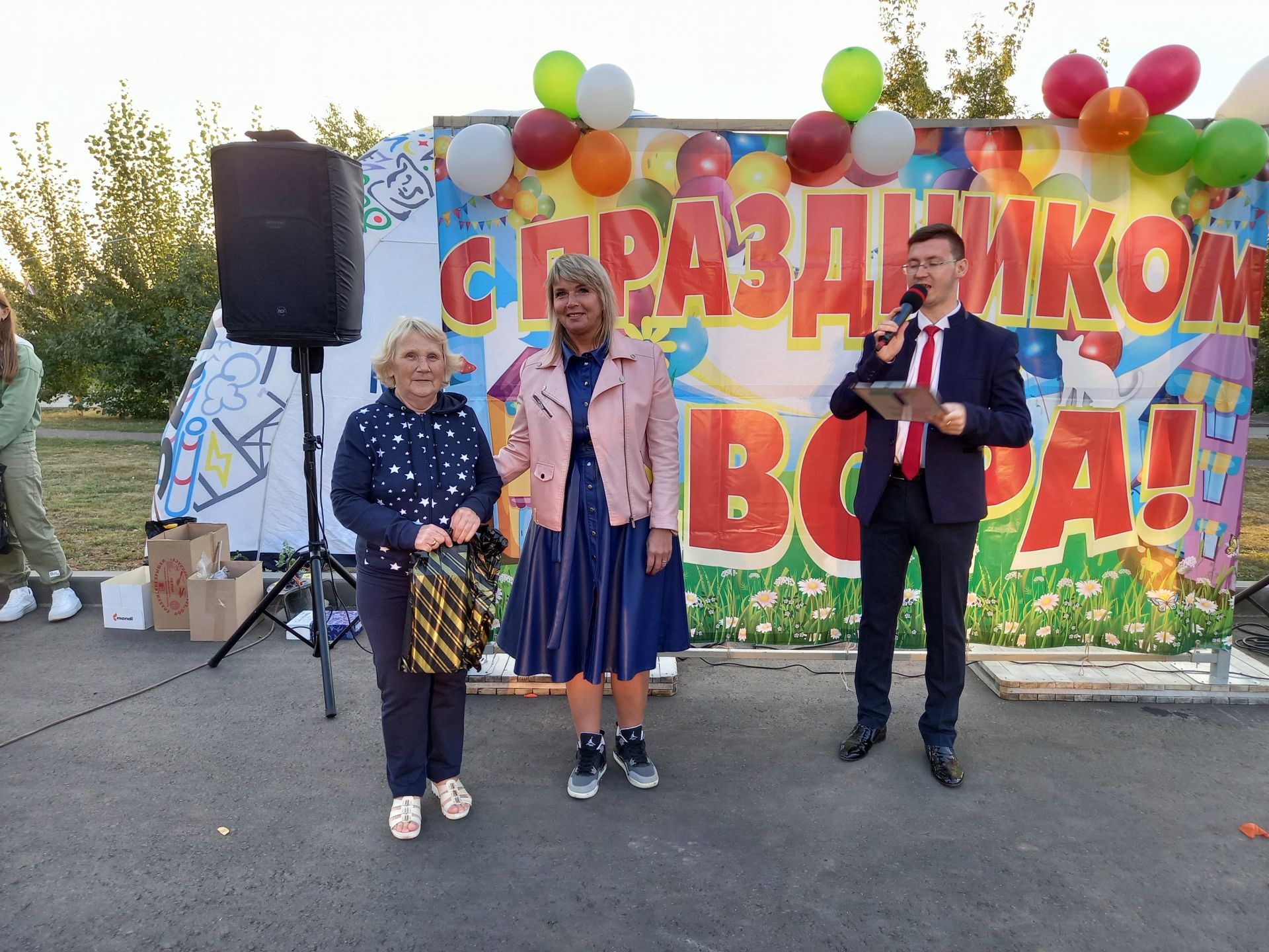 Жители дома по улице Строителей 8 отметили «Праздник двора»