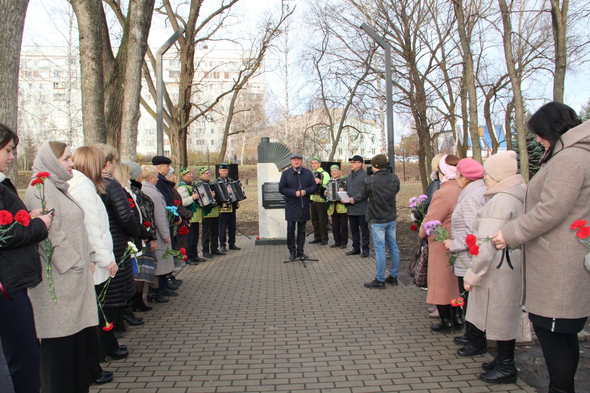 В Заинске почтили память бывшего главы района Рината Фардиева