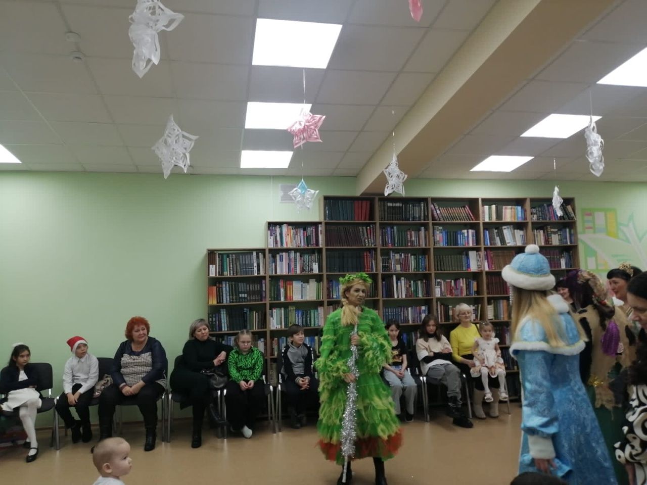 Китапханәчеләр балаларга бәйрәм оештырды