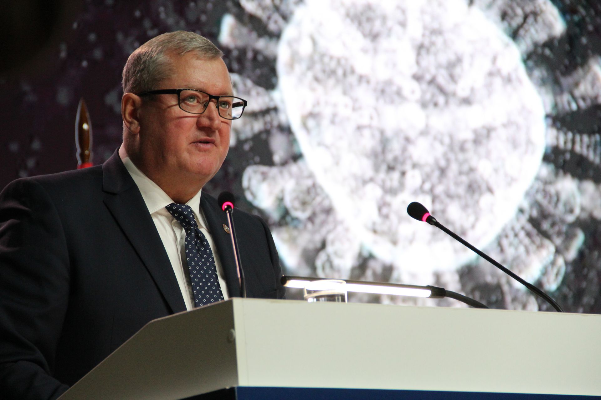 Олег Коробченко: “Зәй сокландыргыч үсеш күрсәткечләре белән сөендерә”