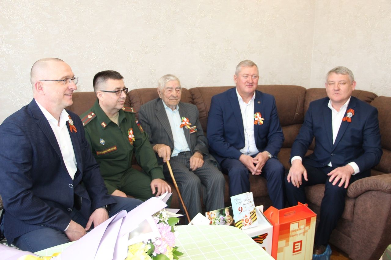 Зәйдә Бөек Ватан сугышы ветераннары һәм тыл хезмәтчәннәренә Җиңү көне уңаеннан бүләкләр тапшырыла