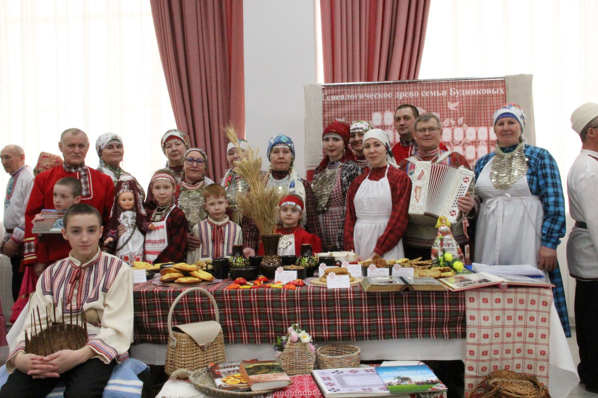 Зәйдә «Тарихта без эзлебез - Гаилә тарихында гасырлар кайтавазы» шәҗәрә фестиваленең төбәк этабы узды