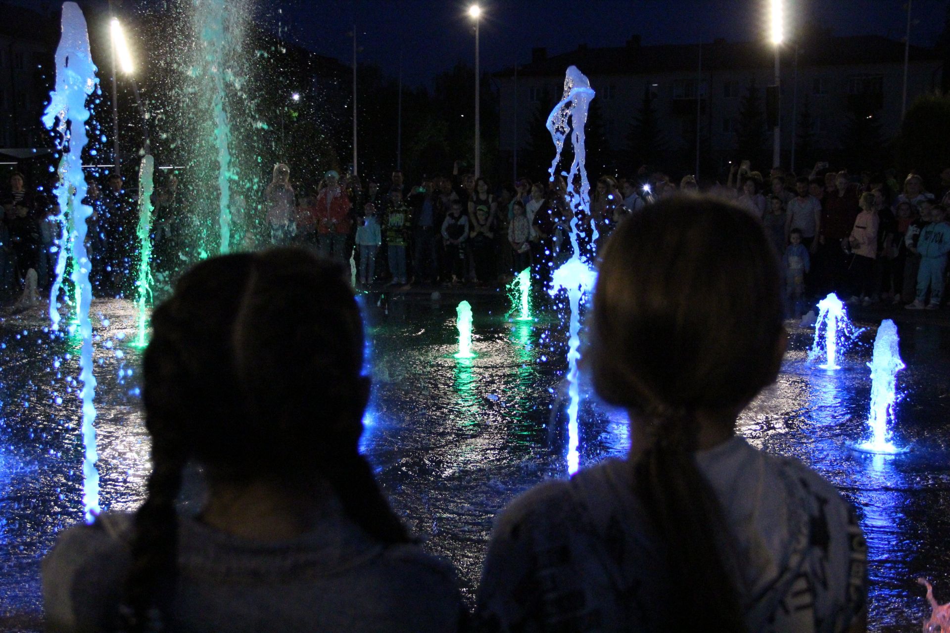 В праздник Весны и Труда в Заинске запустили городские фонтаны