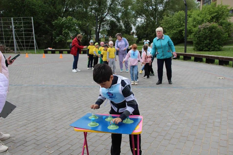Заинские дошколята сыграли в спортивную игру «Зарница»