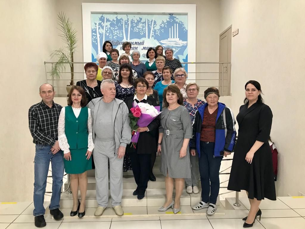 Зәйнең җирле рәссамы Сөенеч Галимованың шәхси күргәзмәсе ачылды