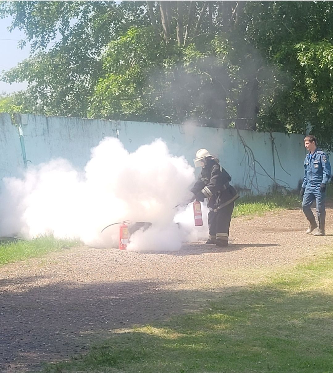 В Заинске прошли соревнования юных пожарных