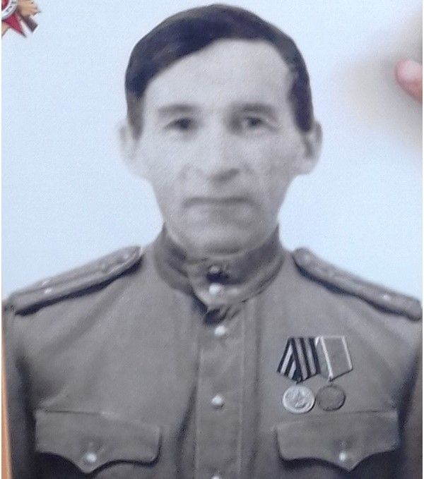“Үлемсез полк”: Петр Уваров