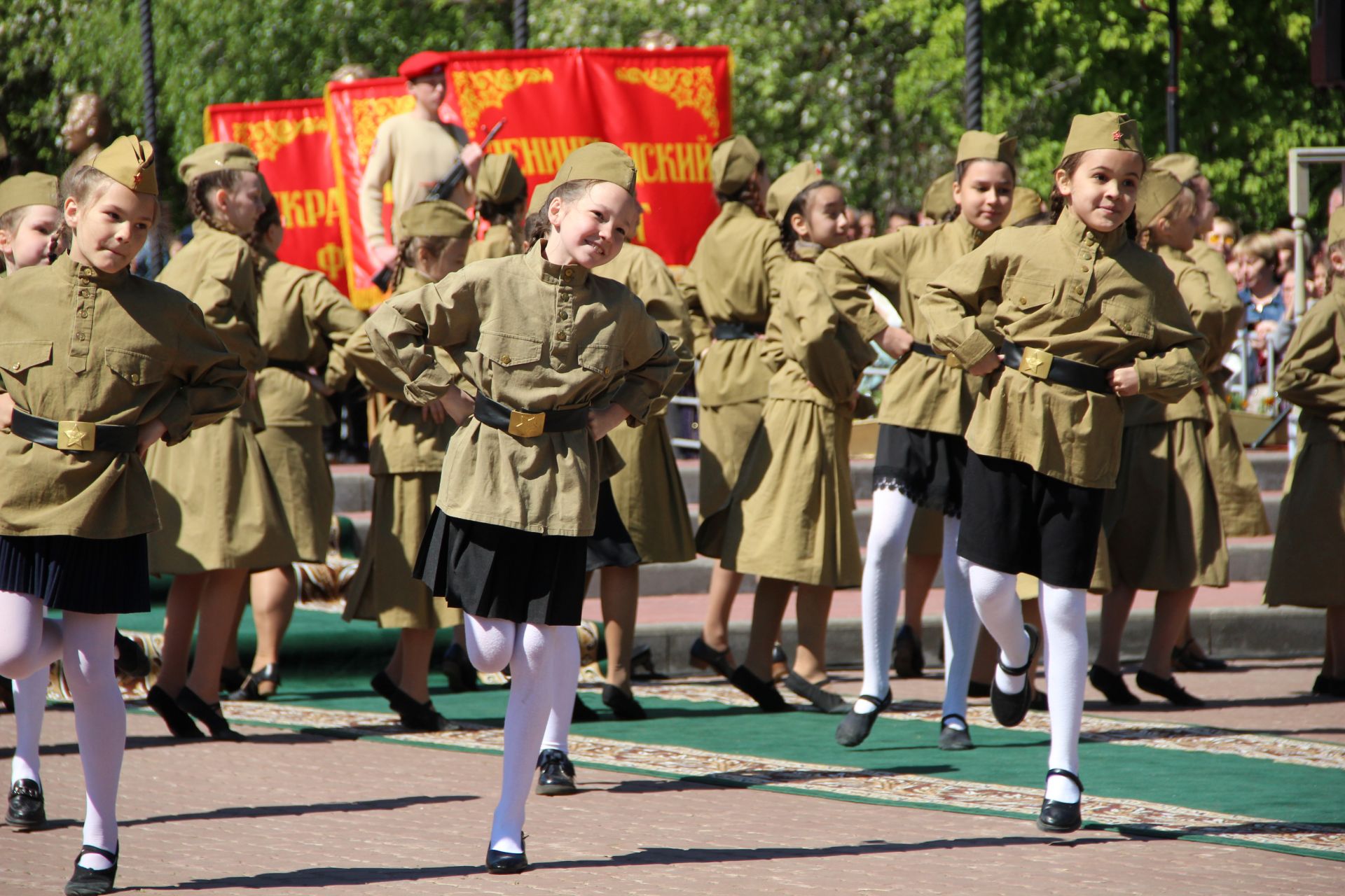 Фоторепортаж празднования Дня Победы в Заинске