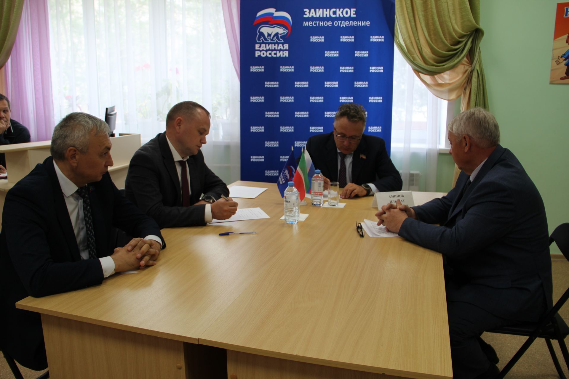 ТР Дәүләт Советы депутаты зәйлеләрнең сорау-гозерләрен тыңлады
