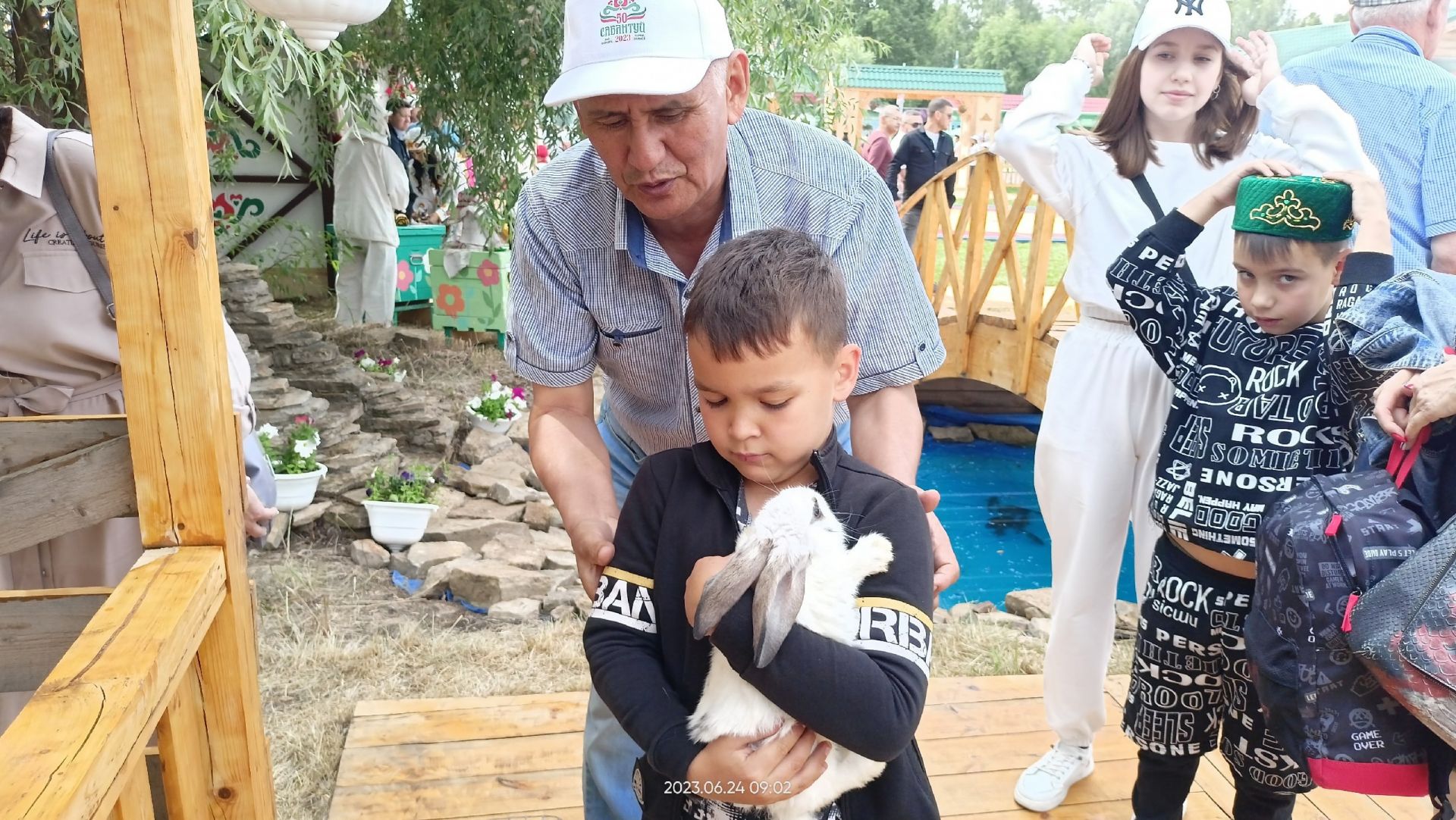 Раис Республики Татарстан посетил Заинское подворье на празднике Сабантуй