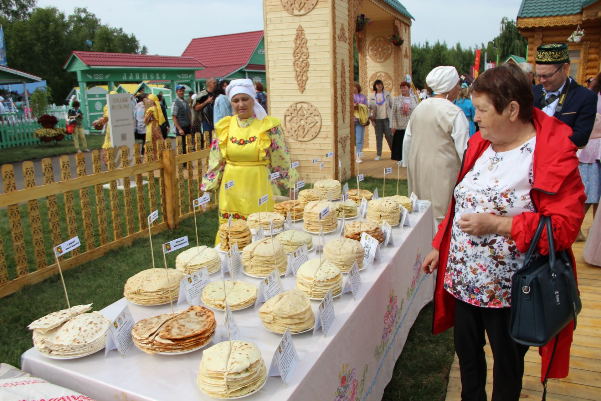 Заинское подворье на Сабантуе было самым многолюдным