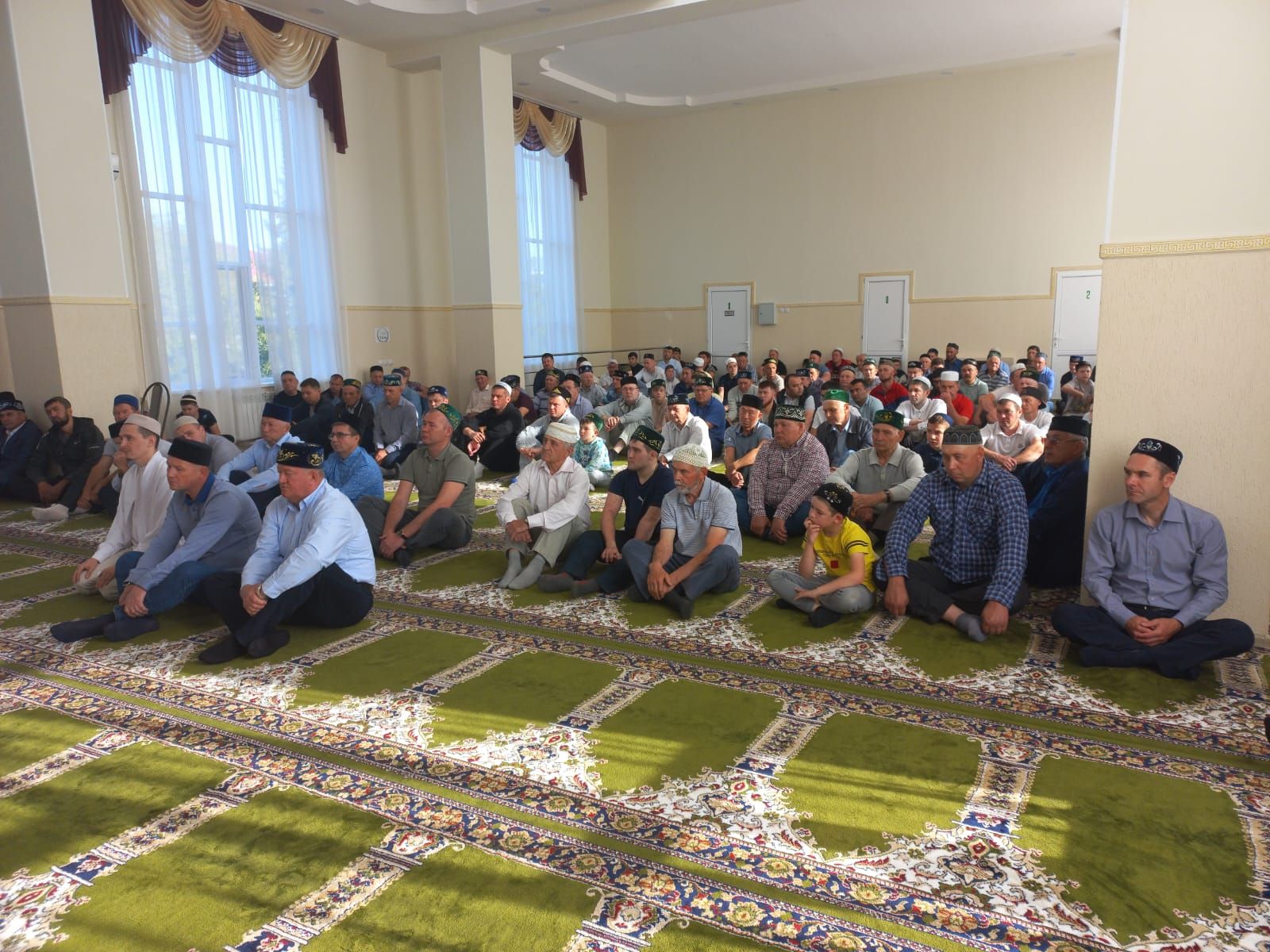 В Заинске мусульмане собрались на праздничный намаз по случаю Курбан-байрама