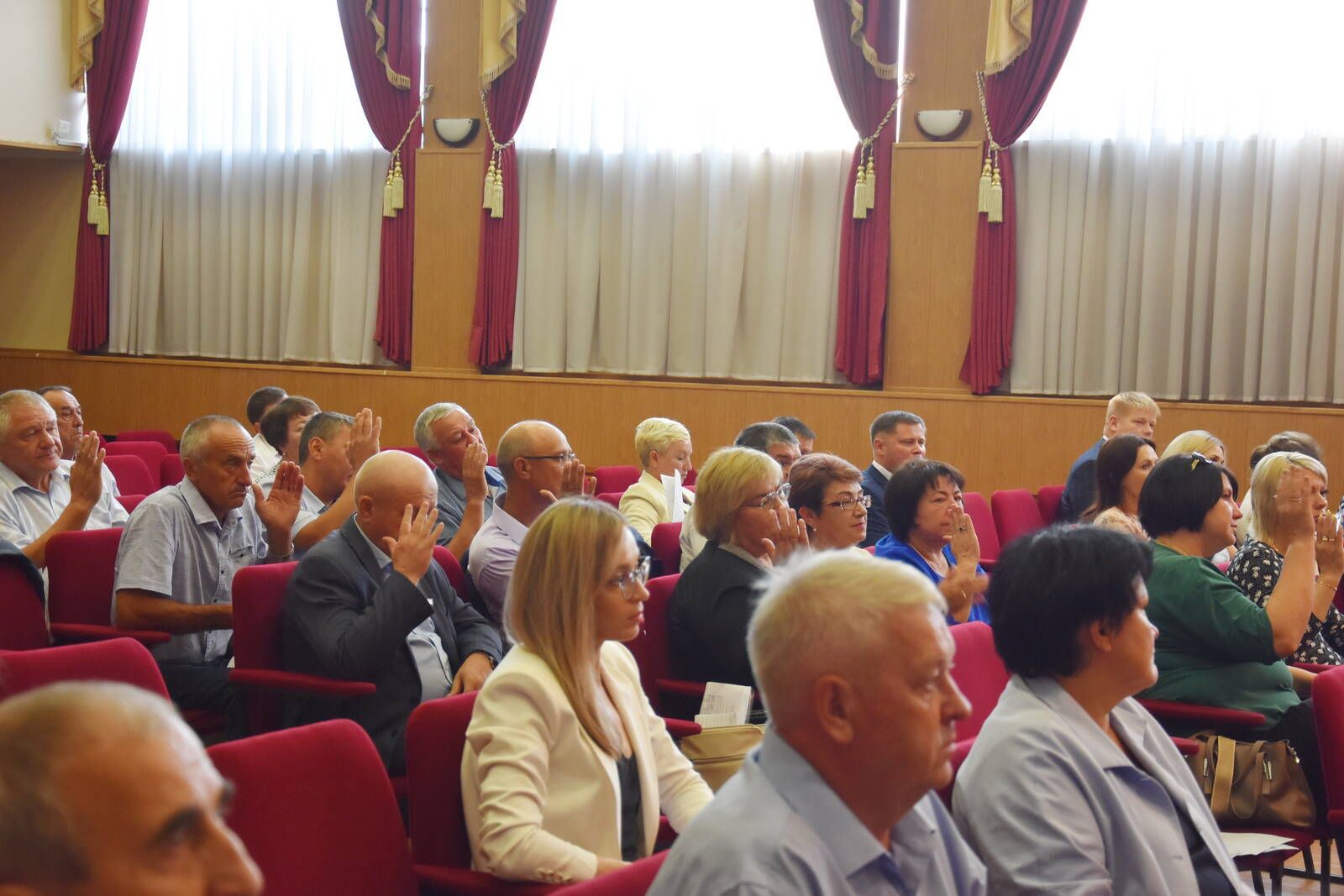 На 31-е заседание Совета города Заинск  собрались народные избранники