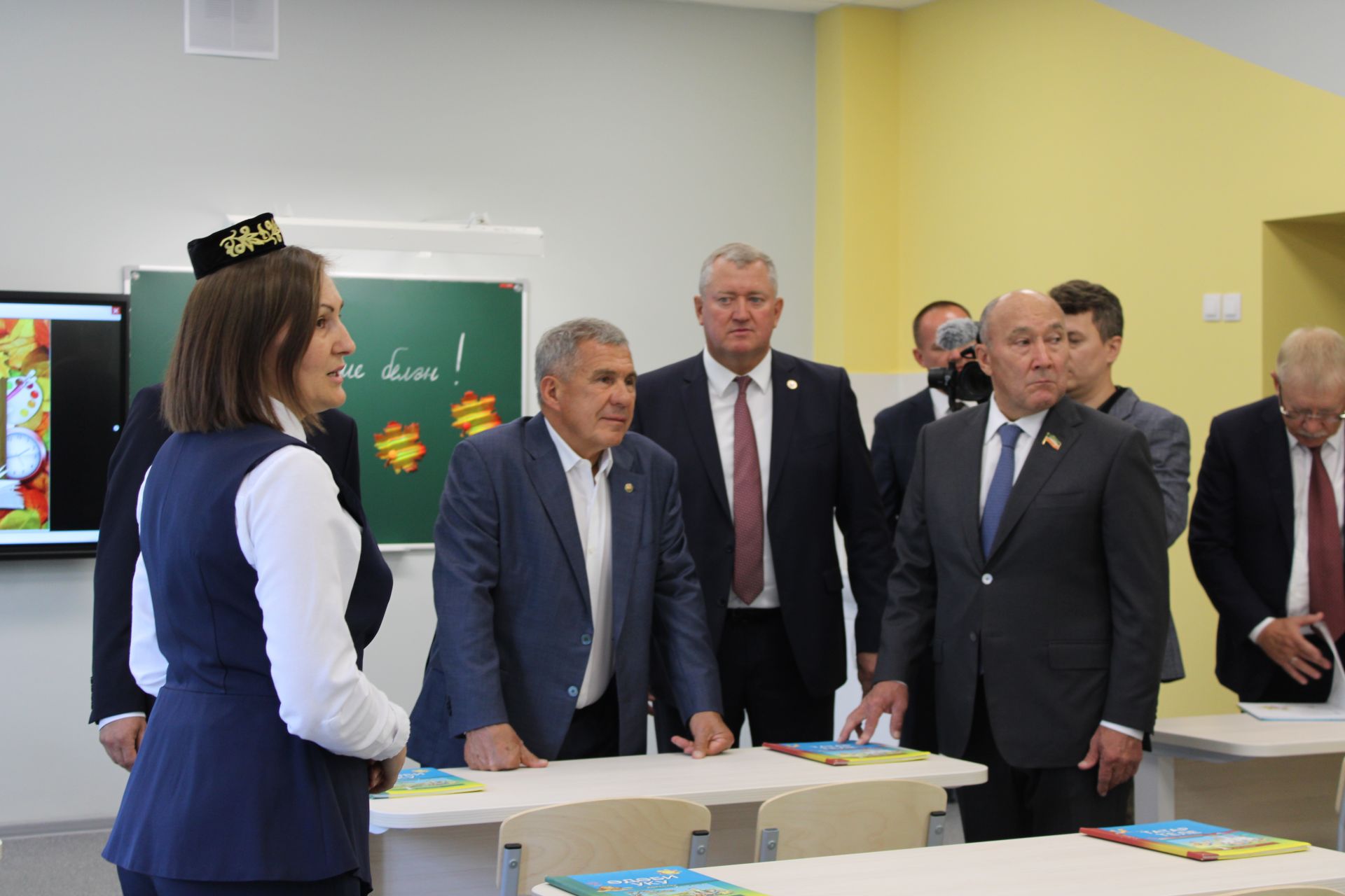 Республика Рәисе Зәйдә яңартылган татар гимназиясен ачты