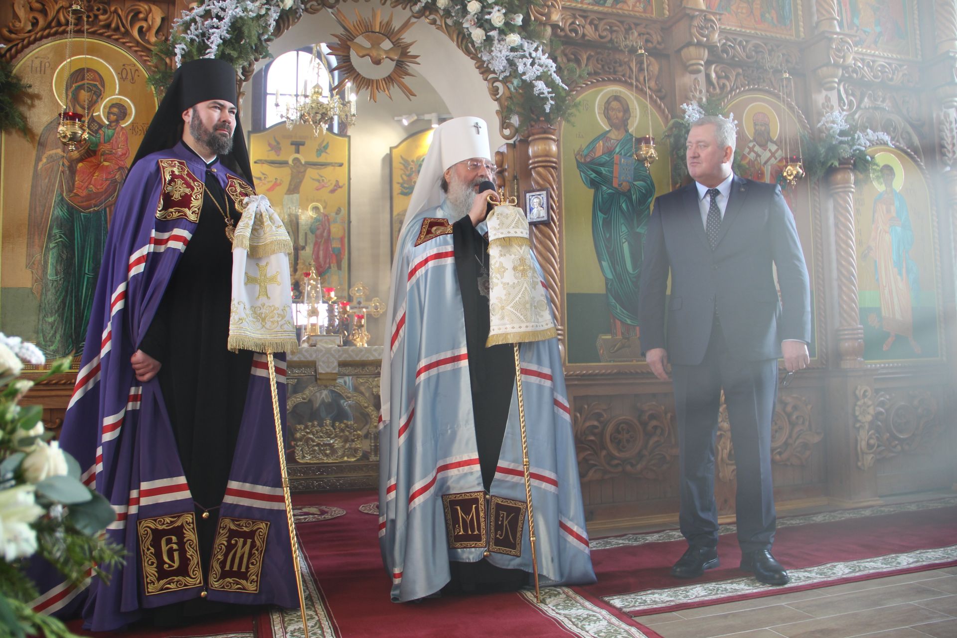 Зәйгә Казан һәм Татарстан митрополиты Кирилл  килде