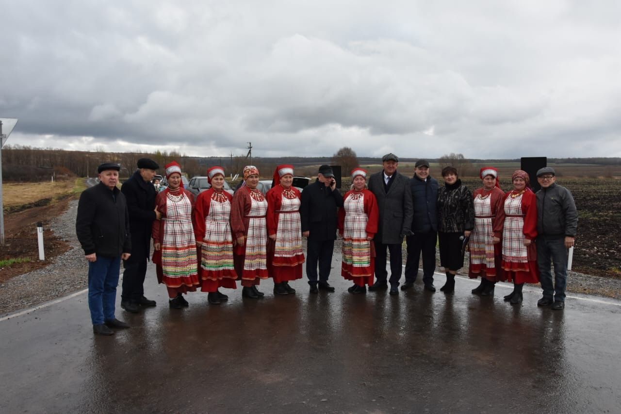 Зәй районында тантаналы төстә төзекләндерелгән юллар ачылды