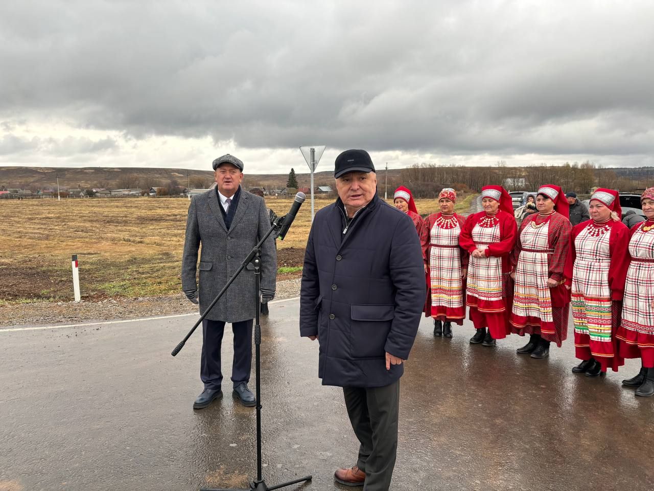 Зәй районында тантаналы төстә төзекләндерелгән юллар ачылды