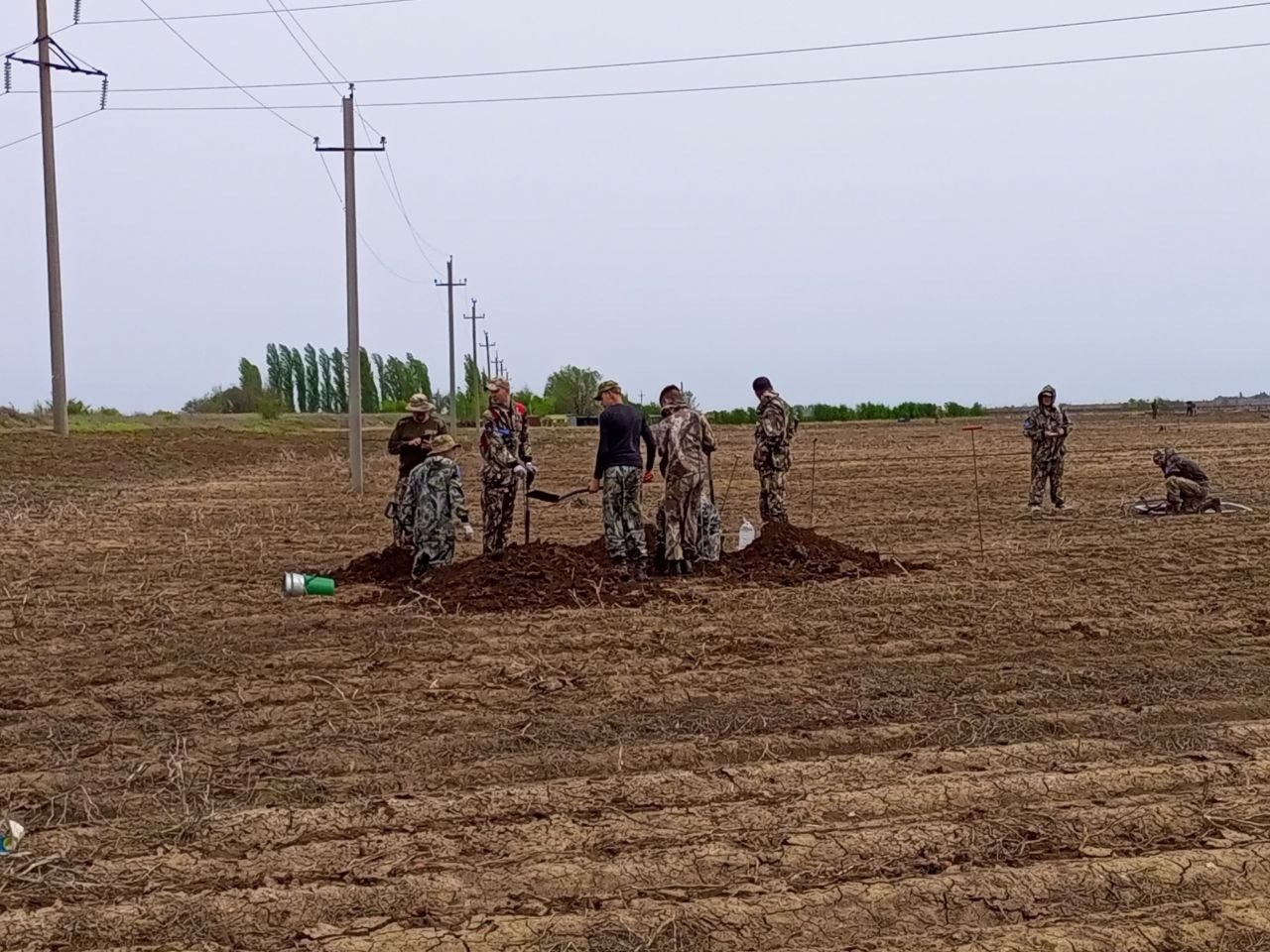 За четыре дня поисковики Заинска нашли останки 24 бойцов Красной Армии