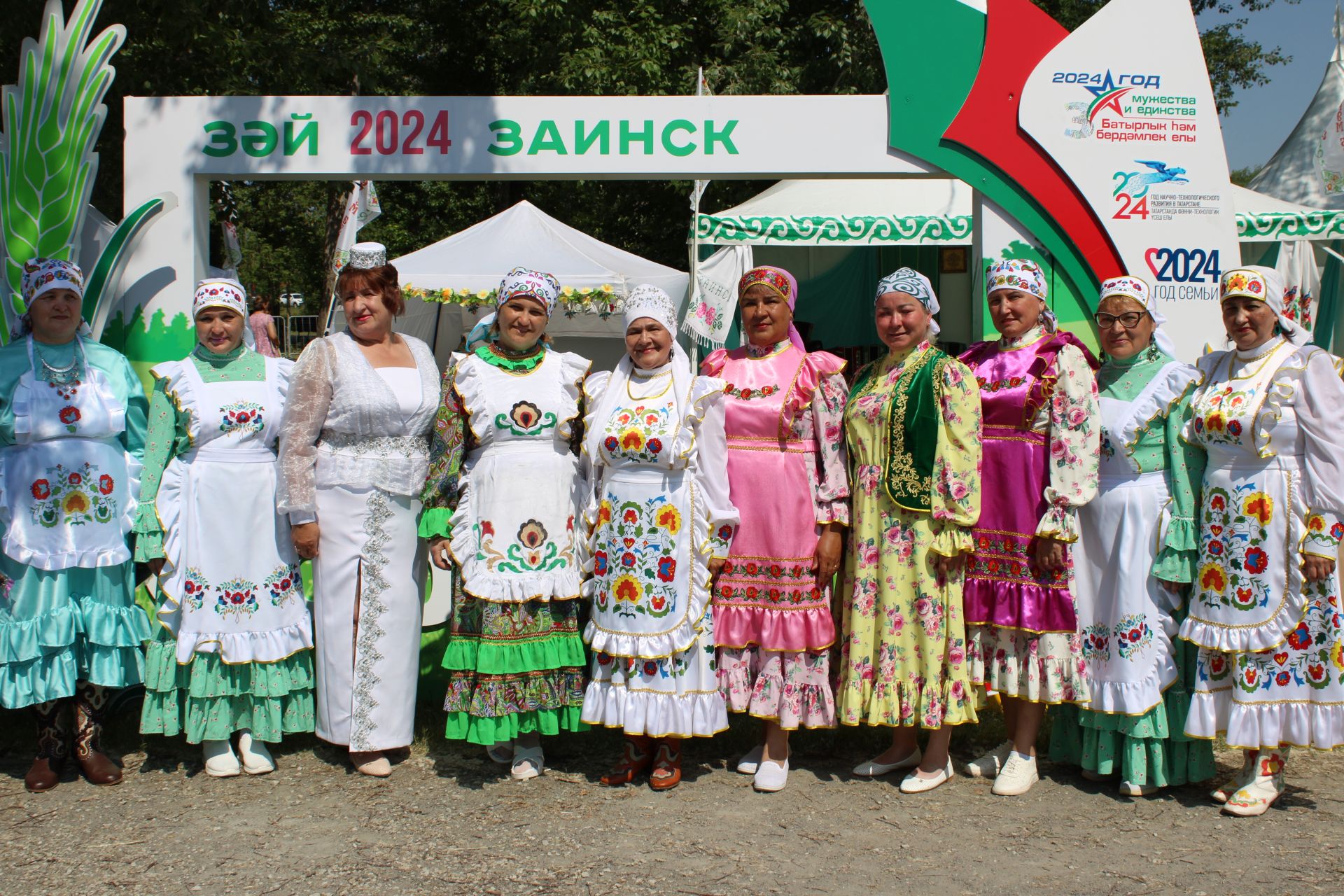 Заинское подворье украсило Сабантуй в Магнитогорске