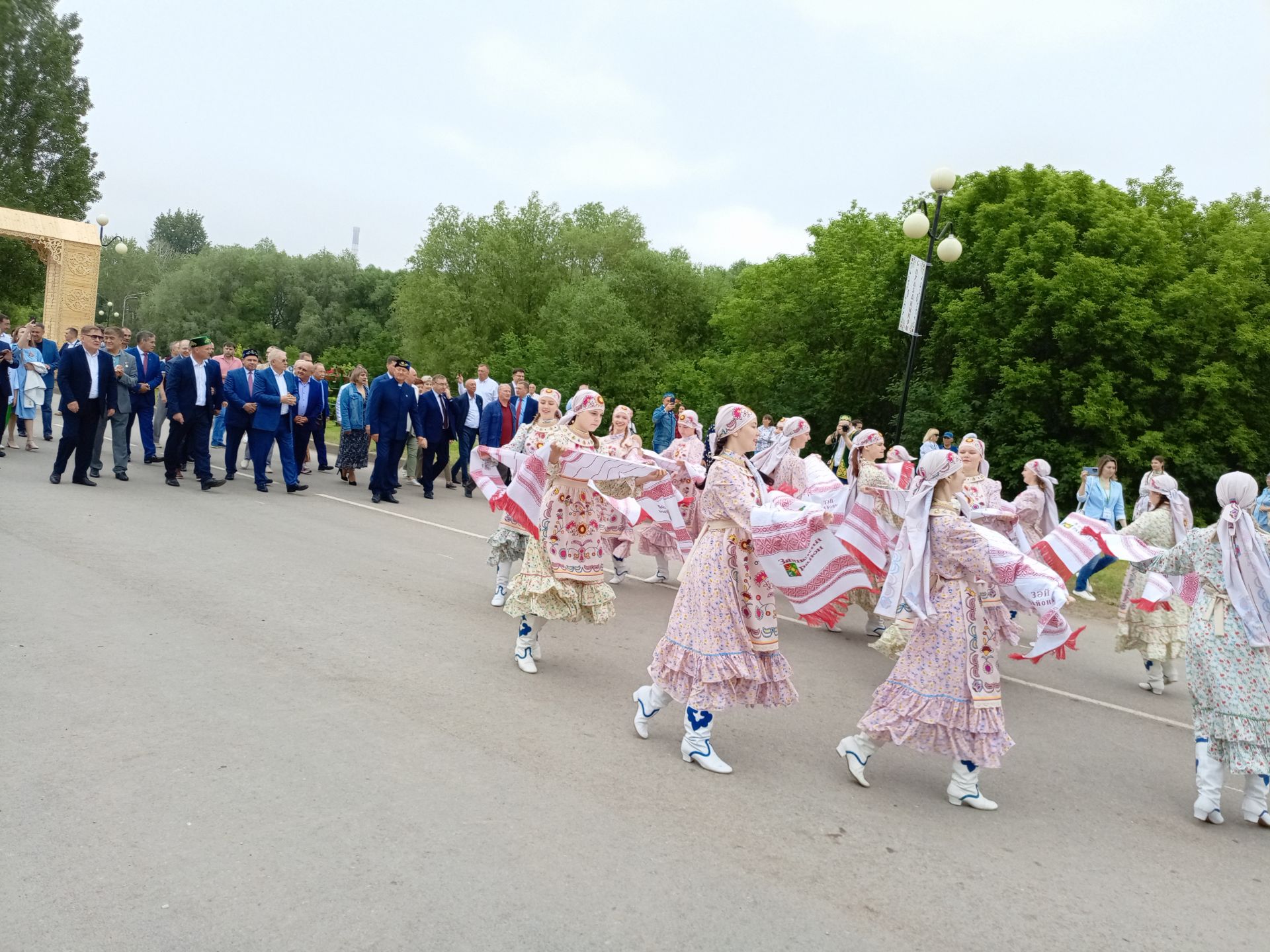 Сабантуе төрле мәйданчыкларда гөрли