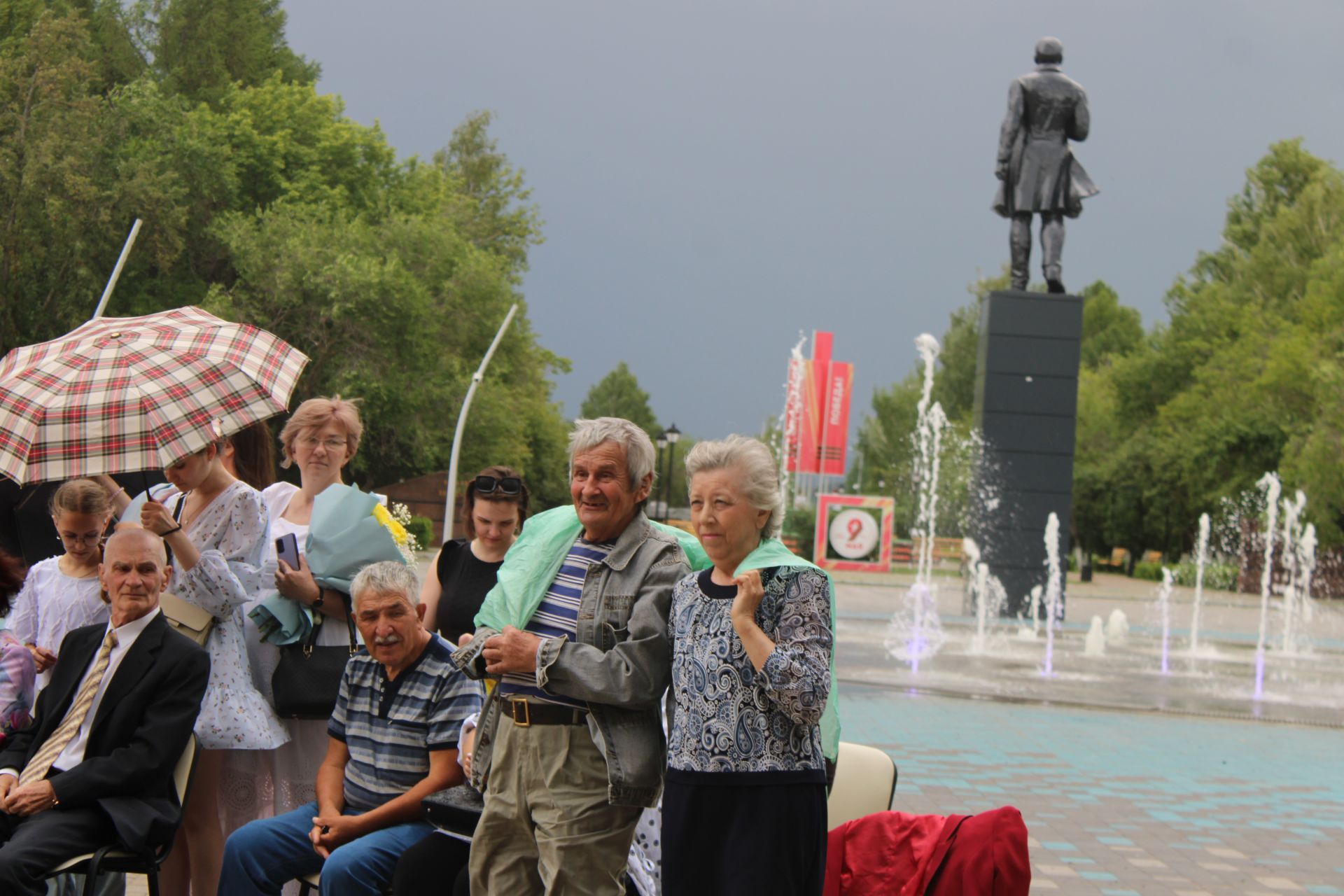 В День семьи, любви и верности в Заинске чествовали юбиляров супружеской жизни