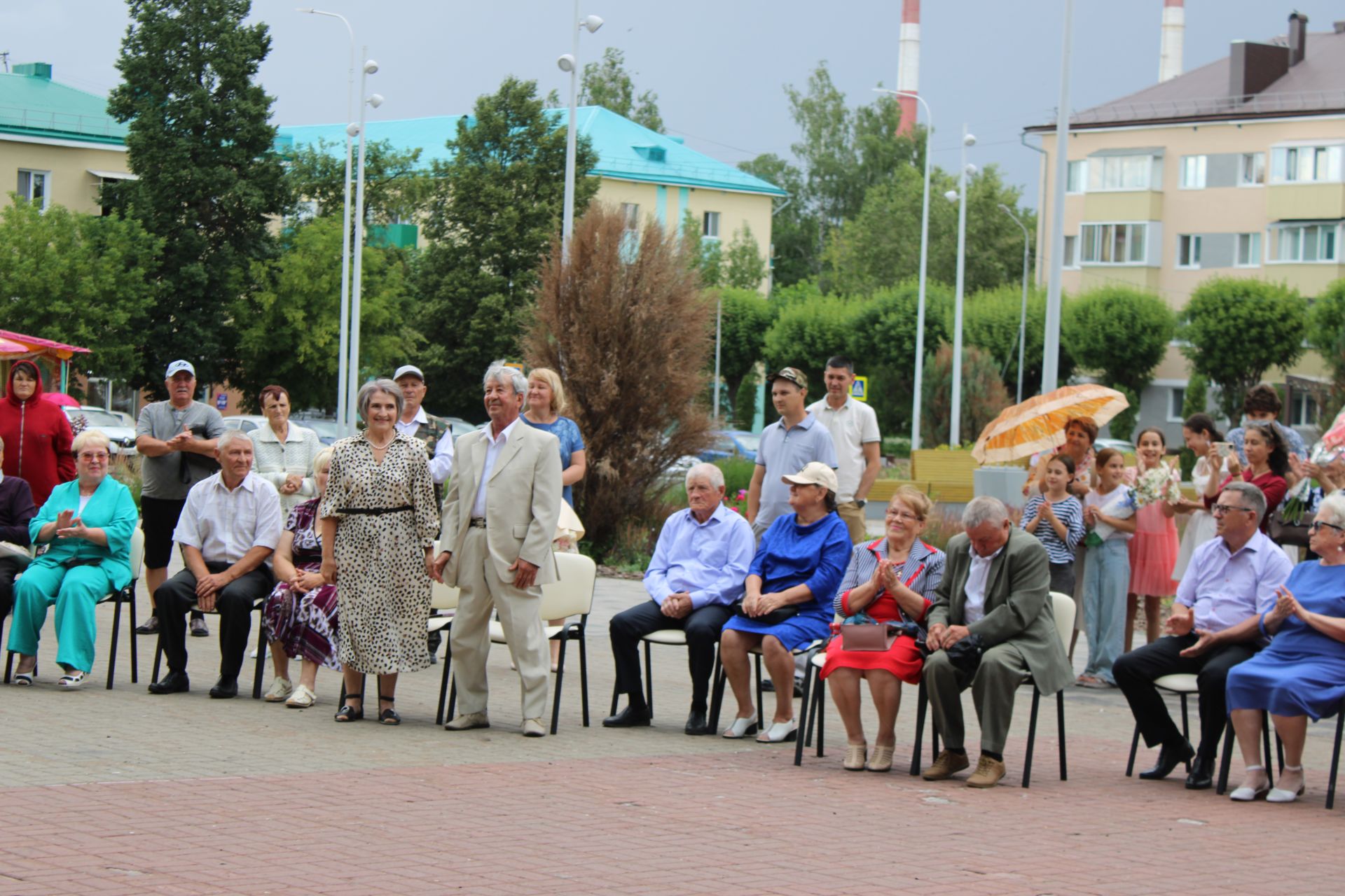 В День семьи, любви и верности в Заинске чествовали юбиляров супружеской жизни