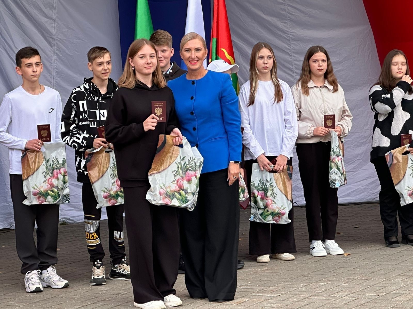 Одиннадцать жителей Заинска получили паспорт