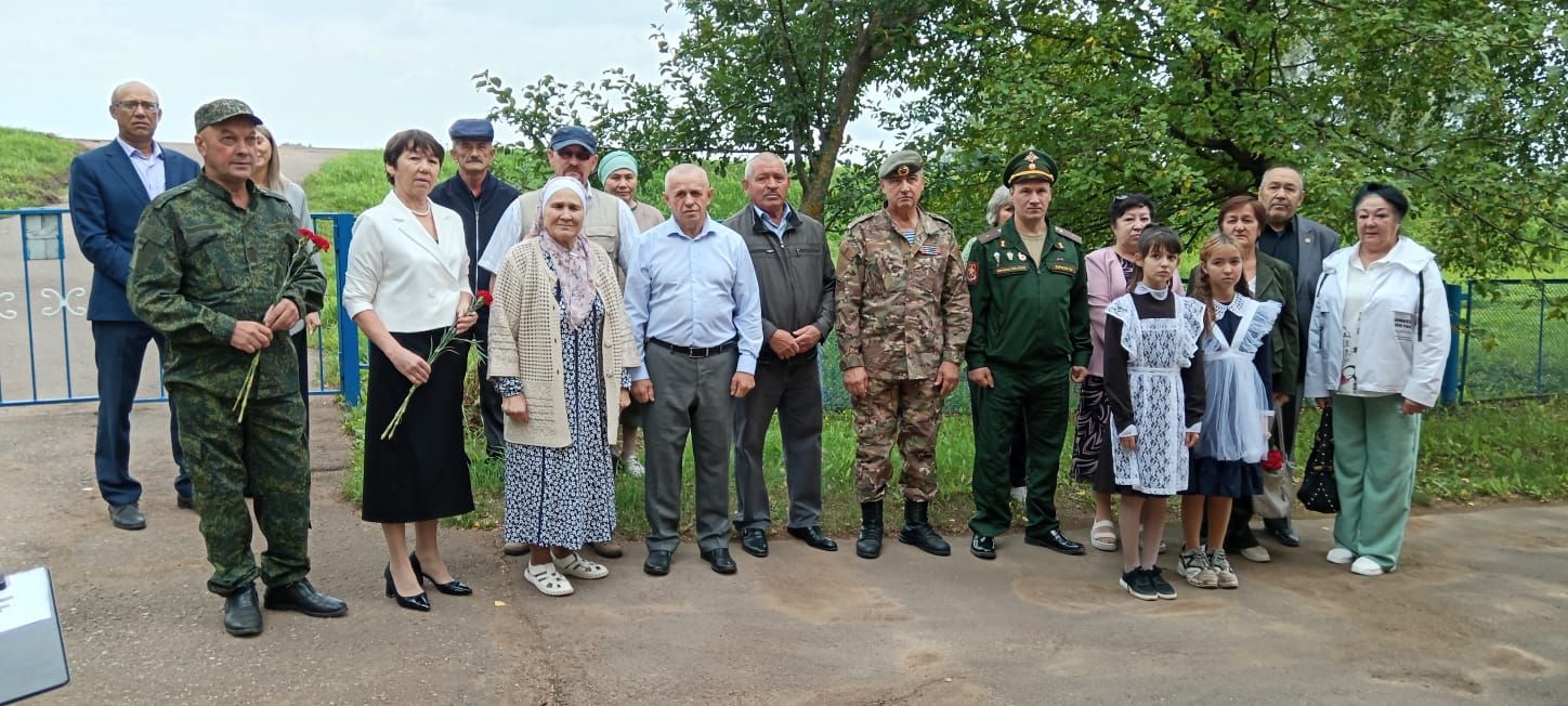 В Заинском районе почтили память афганца Петра Осипова