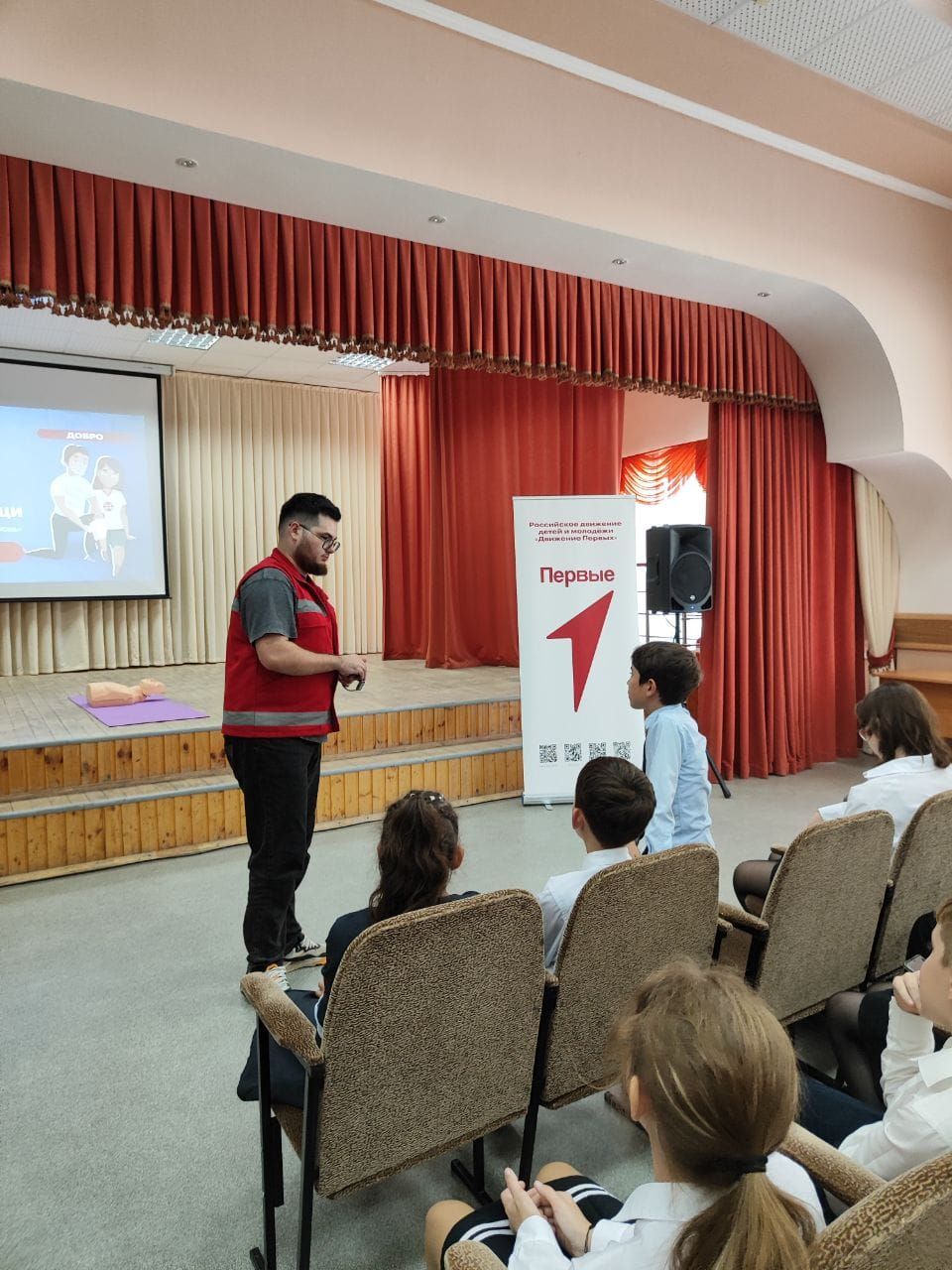 В Заинске «Движение Первых» организовало мастер-класс по оказанию первой помощи