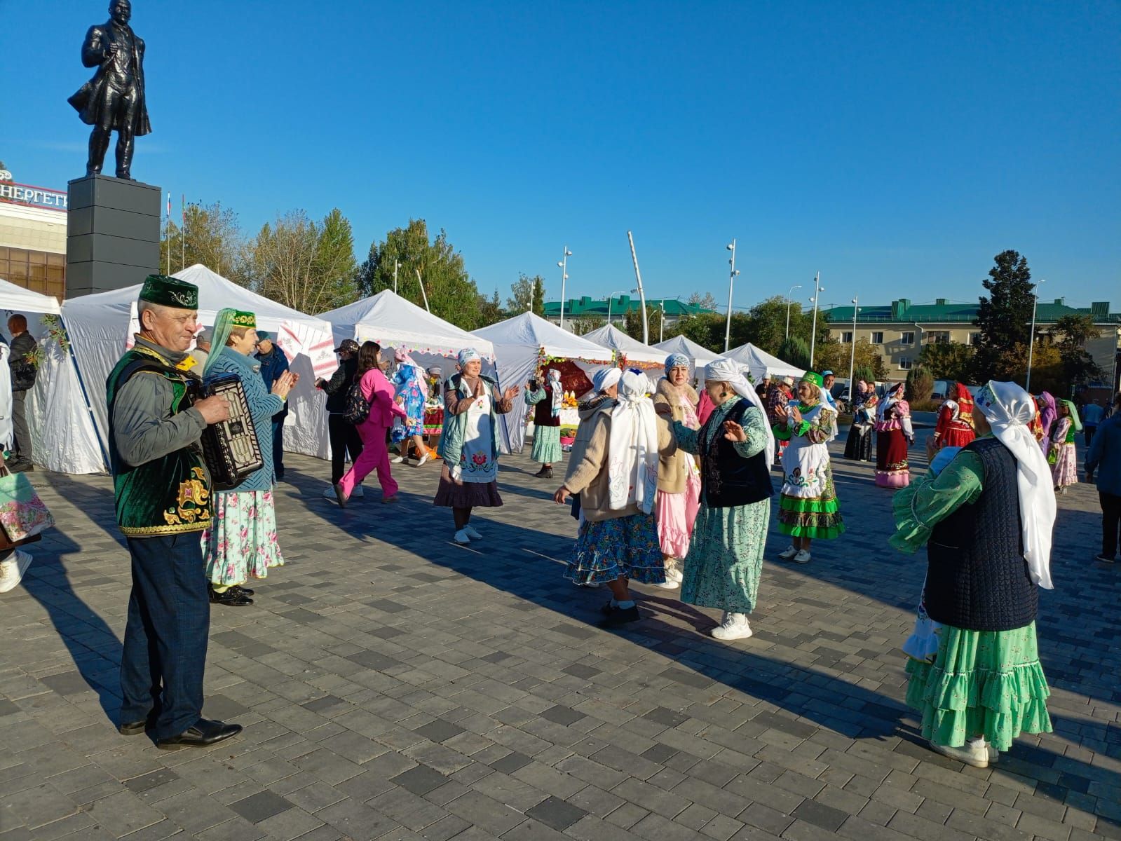 В Заинске стартовали осенние сельскохозяйственные ярмарки