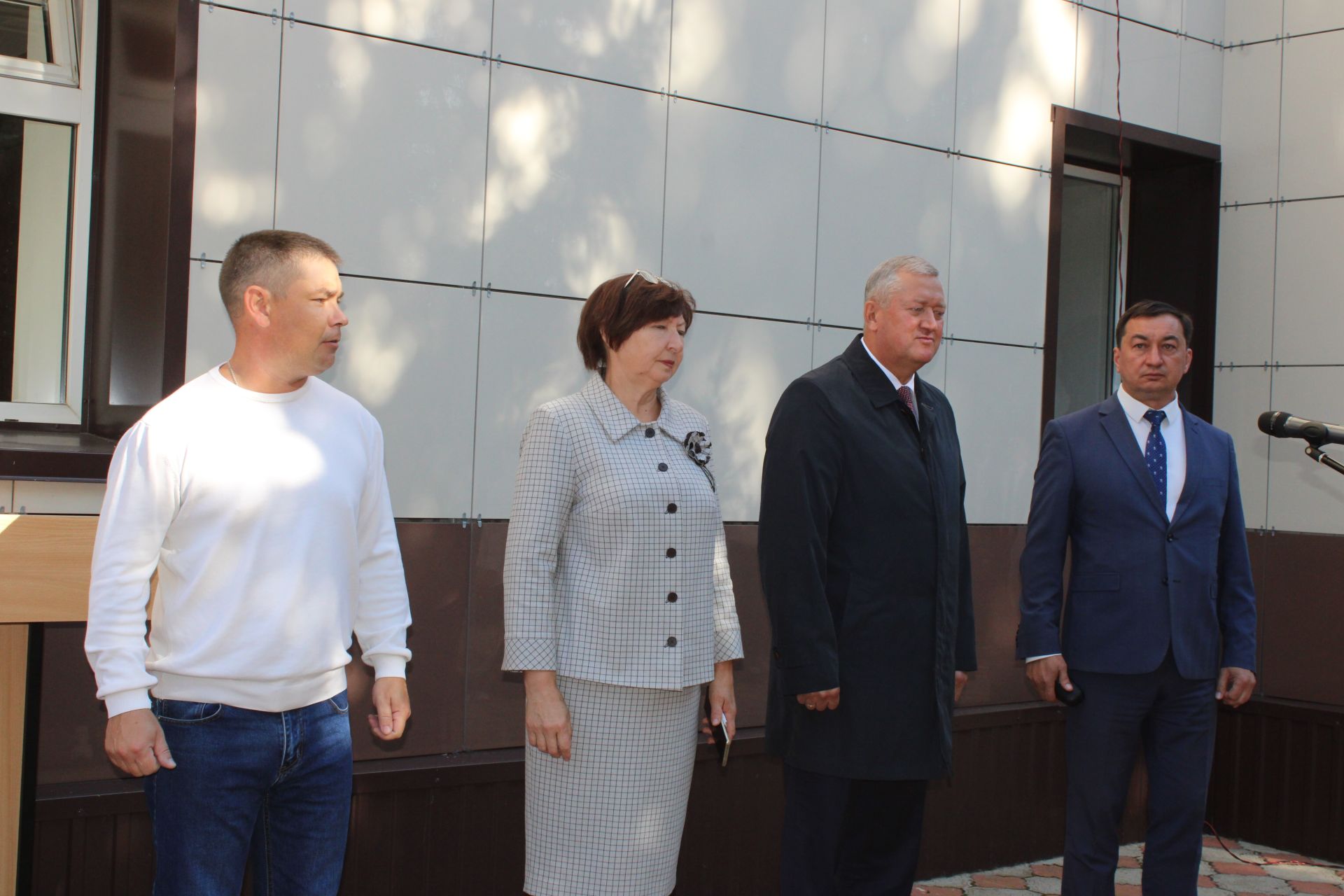 Зәйдә 177 беренче курс студенты Белем көнен туган шәһәрләре уку йортында каршылый