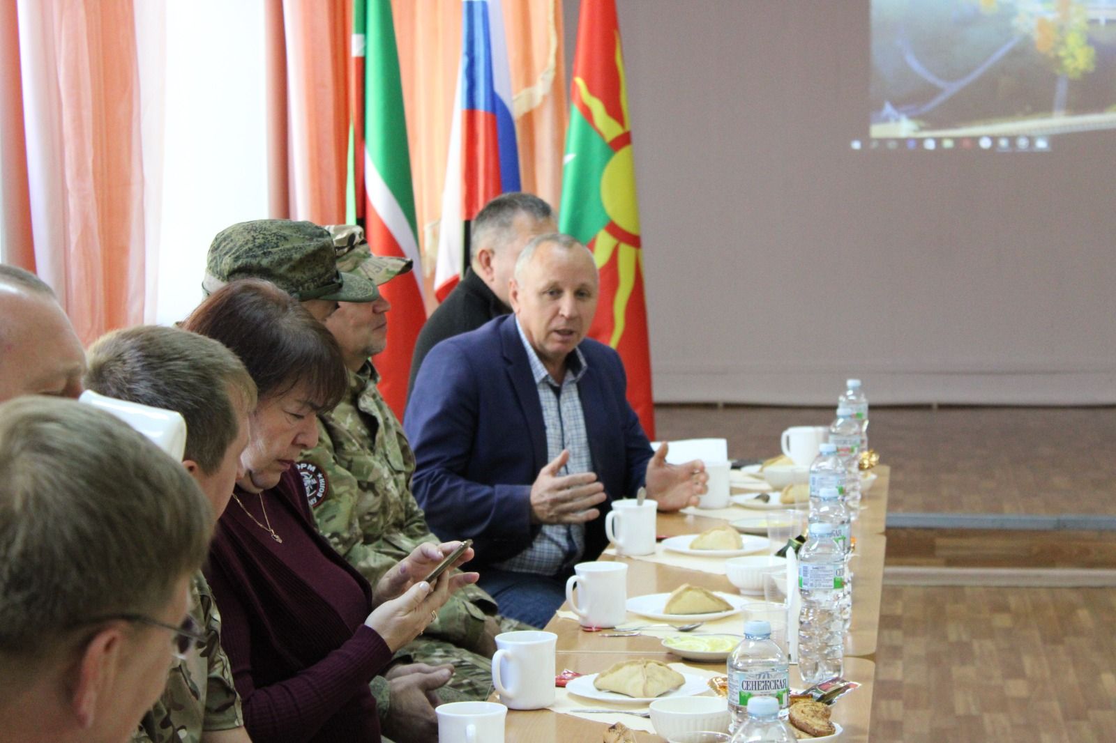 В Заинске состоялась встреча с военнослужащими, вернувшимися в отпуск из зоны СВО