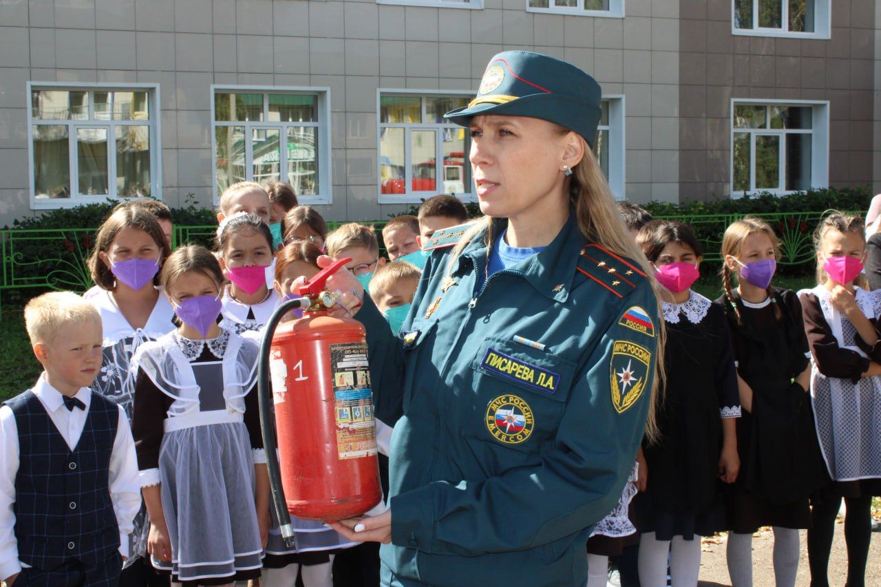 В Заинской школе № 1 прошла учебная эвакуация