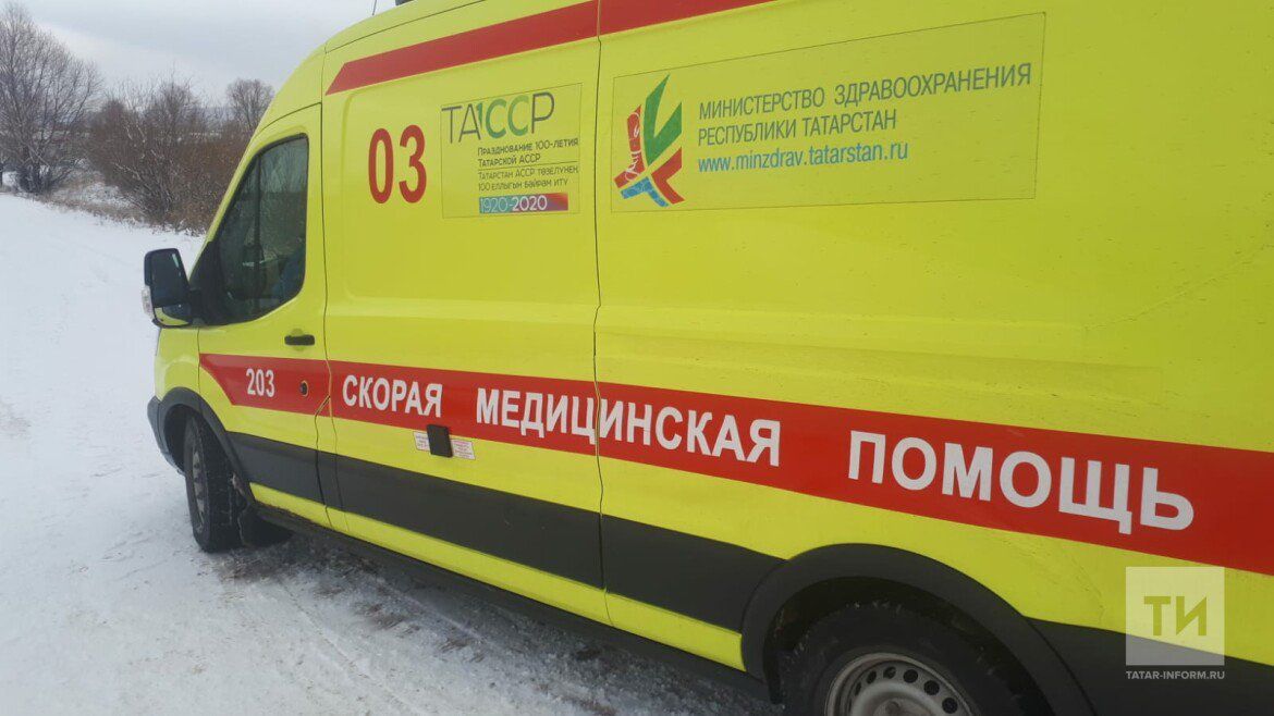 В Заинске сотрудники скорой помощи спасали жизни в Новогоднюю ночь
