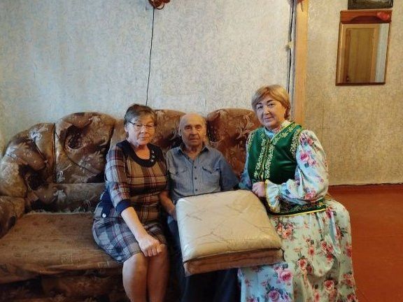 Жителя Заинска поздравили с 95-летним юбилеем