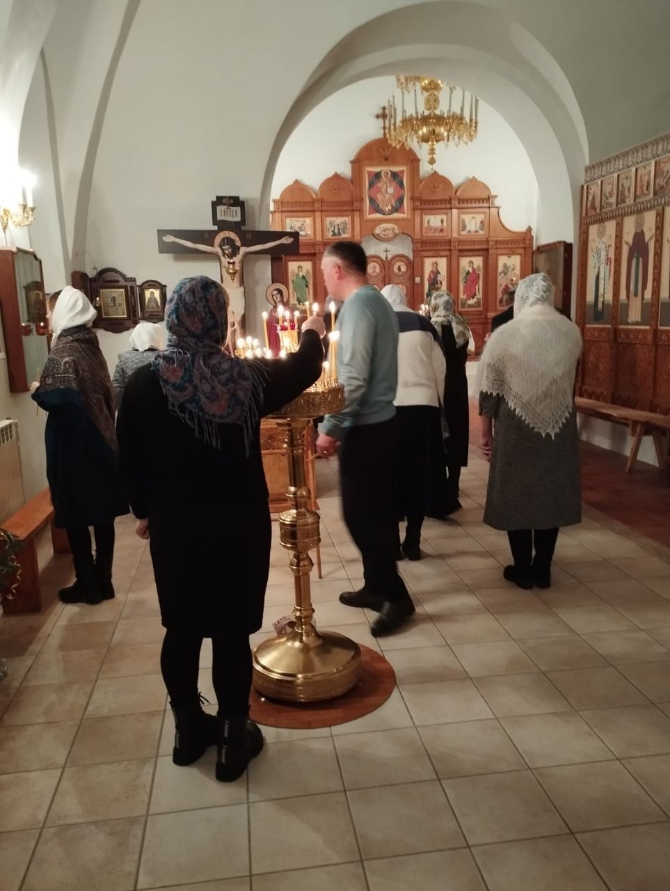 В храмах Заинского благочиния прошли Рождественские богослужения