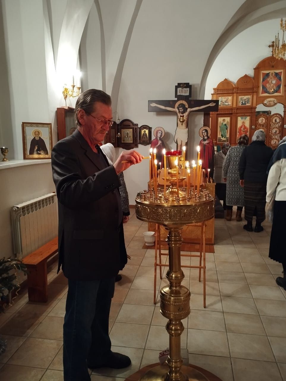 В храмах Заинского благочиния прошли Рождественские богослужения