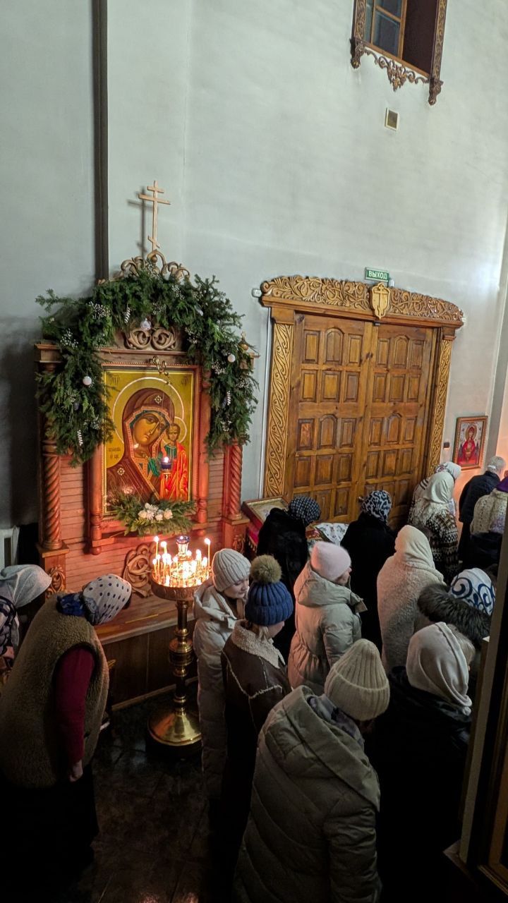 В храмах Заинского благочиния прошли Рождественские богослужения