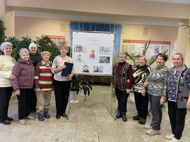 Литературная гостиная к 80-летию Победы собрала жителей села Светлое Озеро