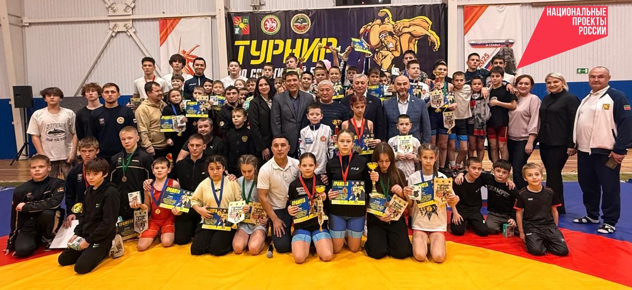 В Заинске прошел турнир по вольной на призы Федерации спортивной борьбы г. Заинска