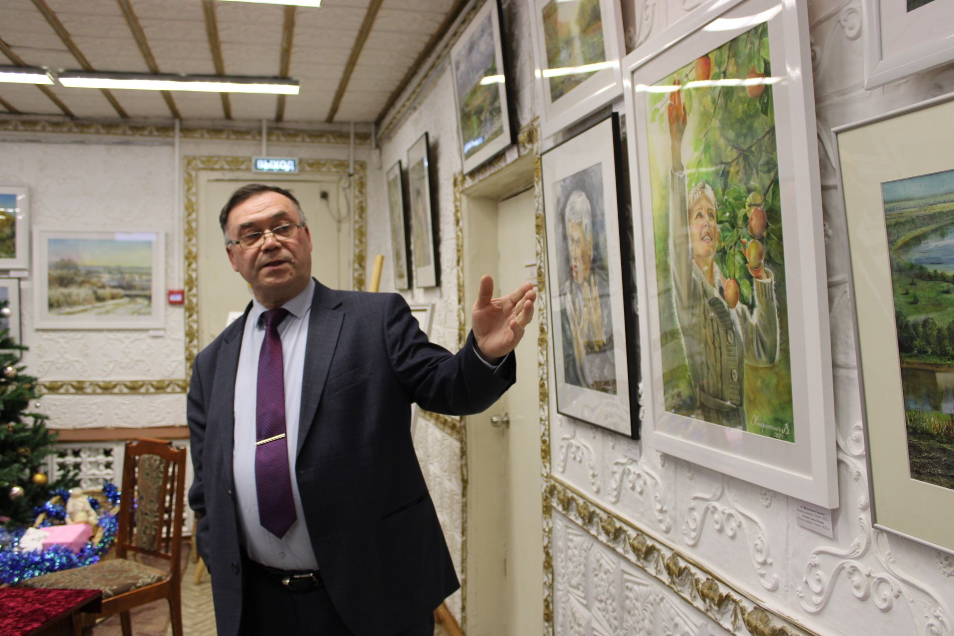 Зәй музеенда акварелист Владимир Кондратенко күргәзмәсе ачылды