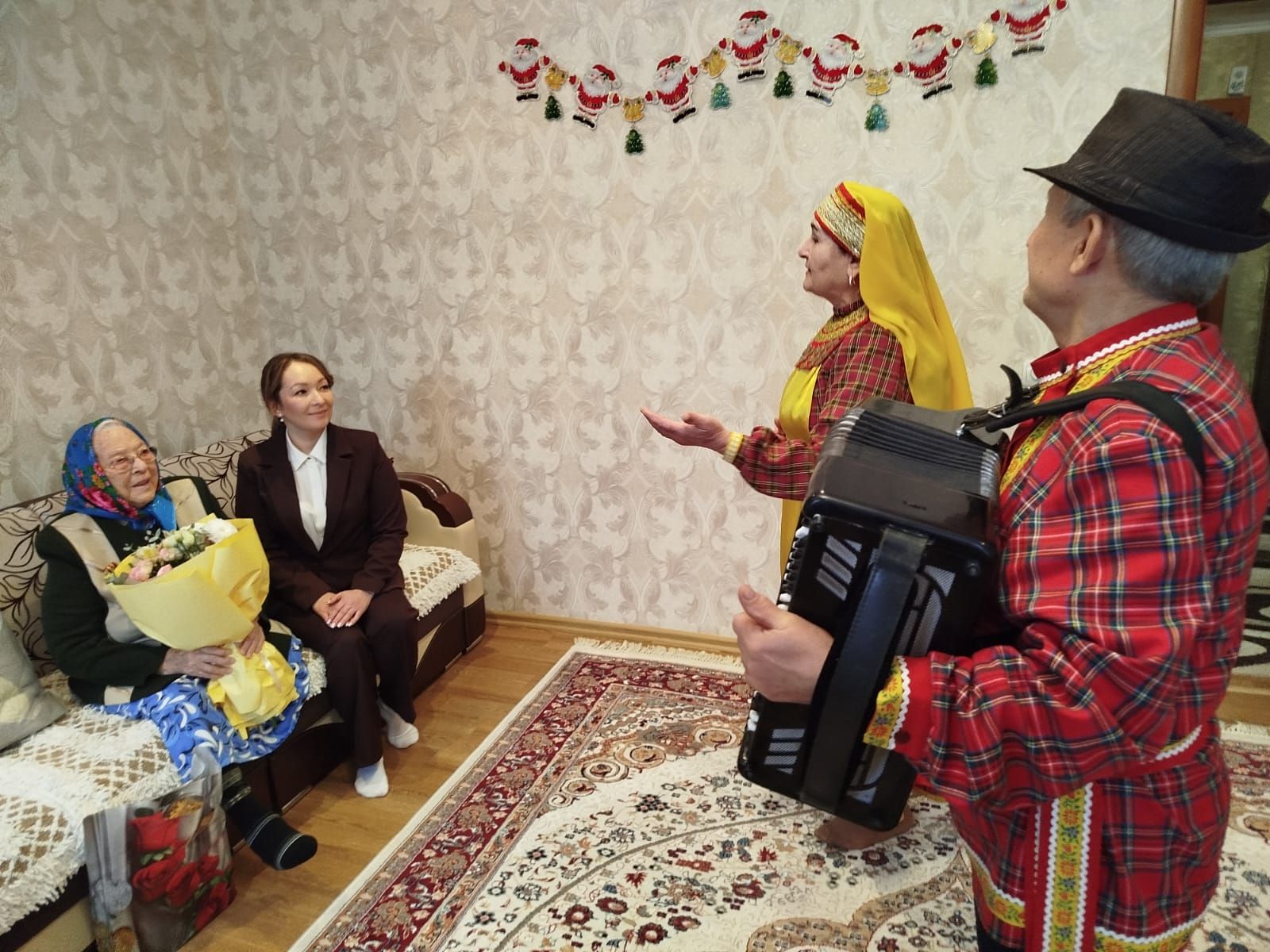 Тыл ветераны күркәм юбилеен каршылый
