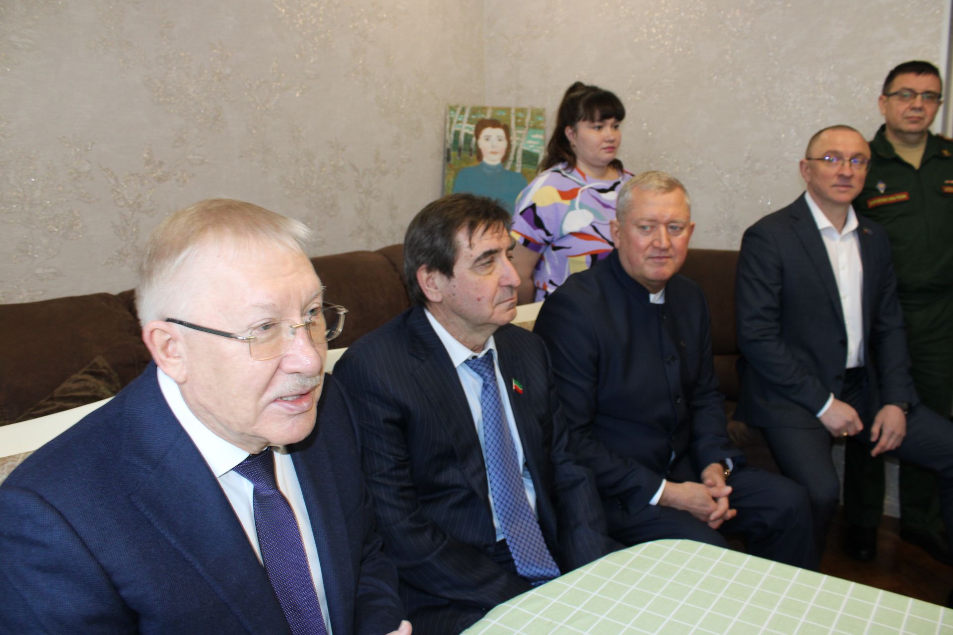 В Заинске ветеранам Великой Отечественной войны вручили юбилейные медали к 80-летию Победы