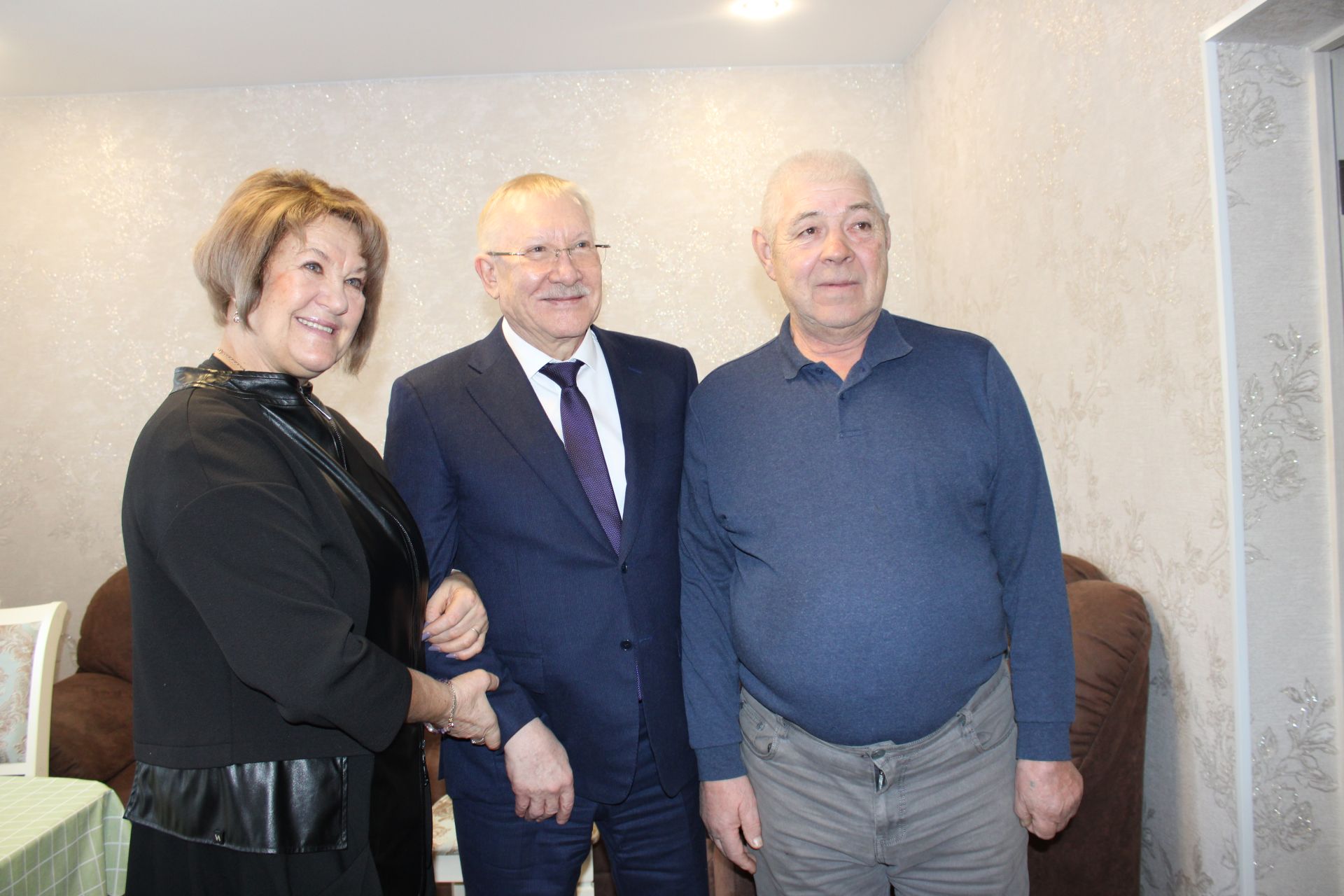 В Заинске ветеранам Великой Отечественной войны вручили юбилейные медали к 80-летию Победы