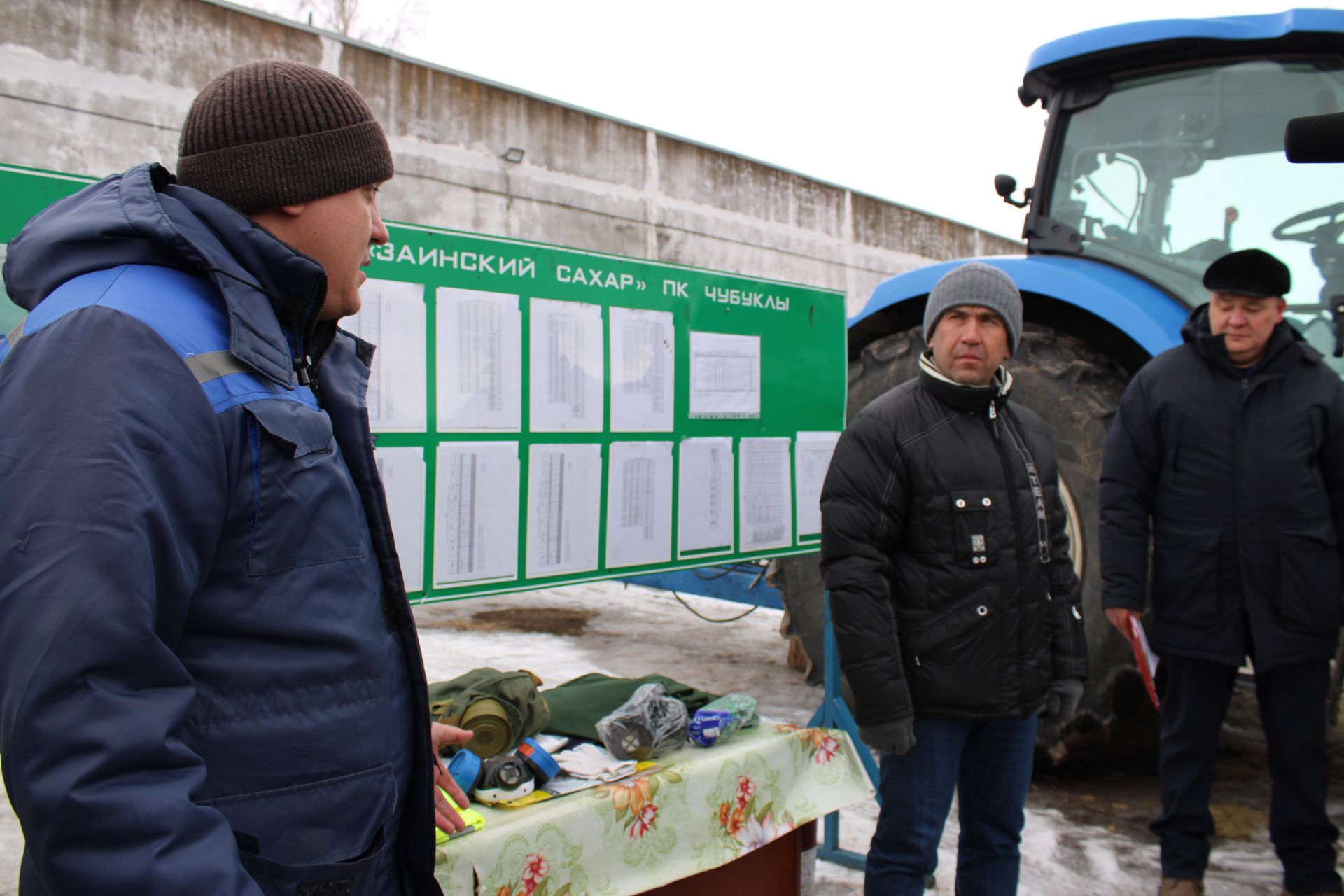 Аграрийлар  язгы кыр эшләренә җиң сызганып куйды