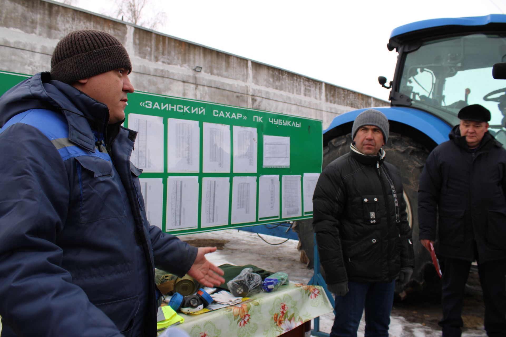 Аграрийлар  язгы кыр эшләренә җиң сызганып куйды