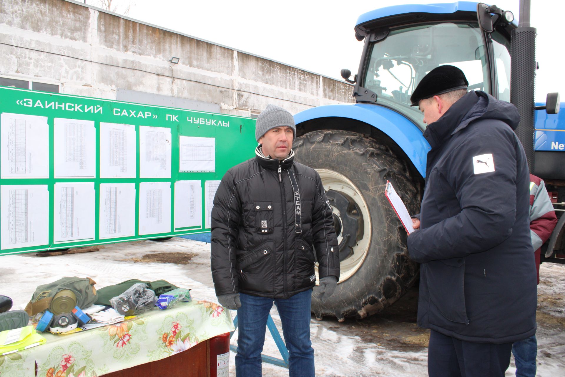 Аграрийлар  язгы кыр эшләренә җиң сызганып куйды
